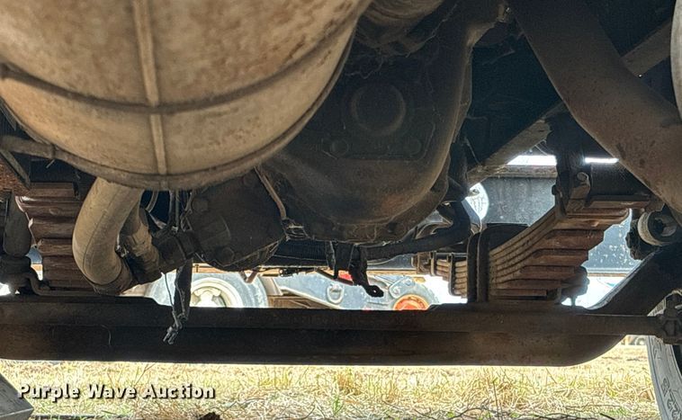 image for item OE9301 1999 International 4700 bucket truck