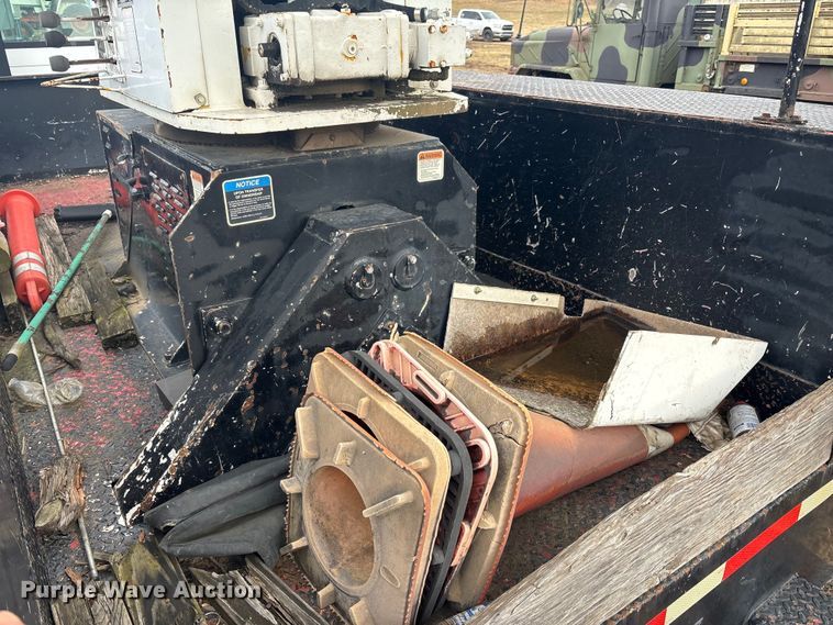 image for item OE9301 1999 International 4700 bucket truck