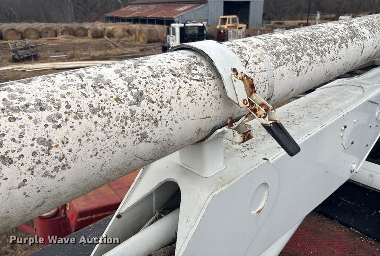 image for item OE9301 1999 International 4700 bucket truck