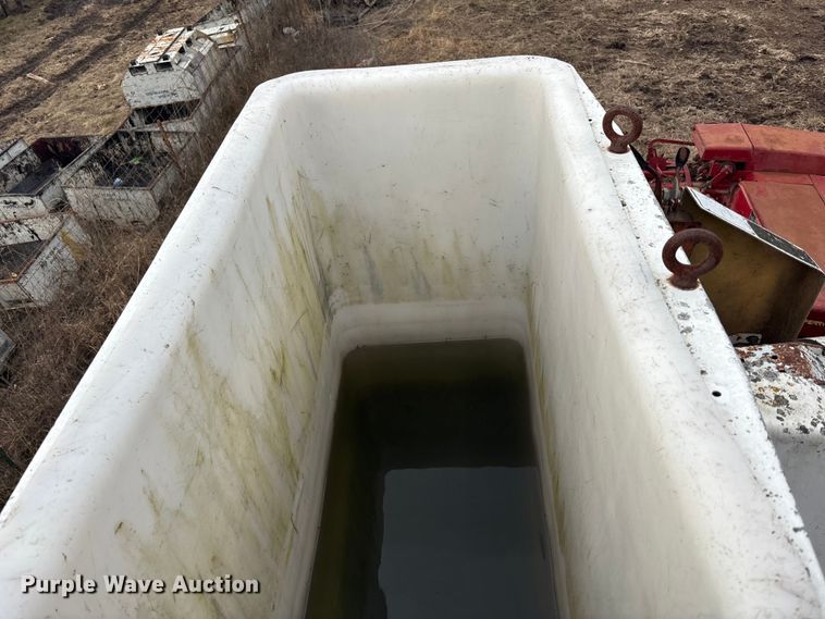 image for item OE9301 1999 International 4700 bucket truck