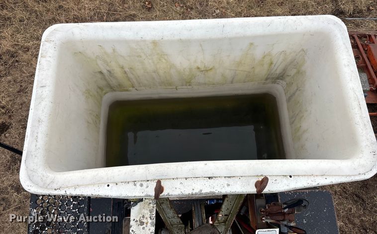 image for item OE9301 1999 International 4700 bucket truck