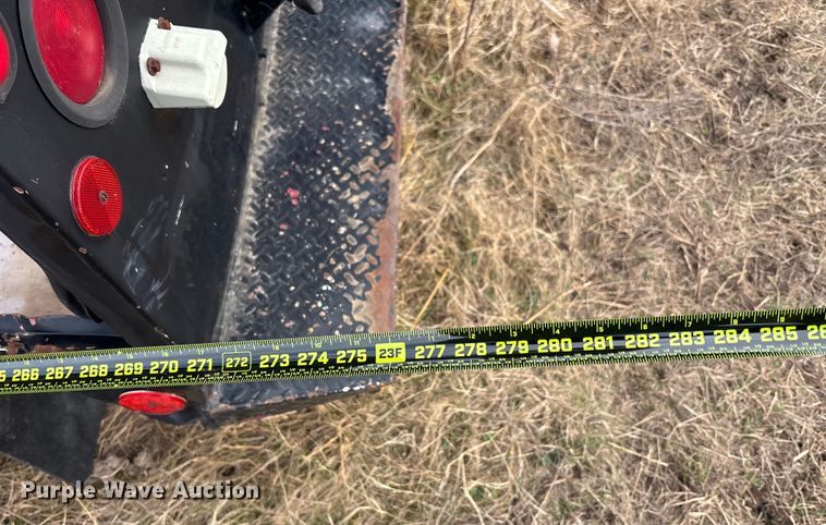 image for item OE9301 1999 International 4700 bucket truck