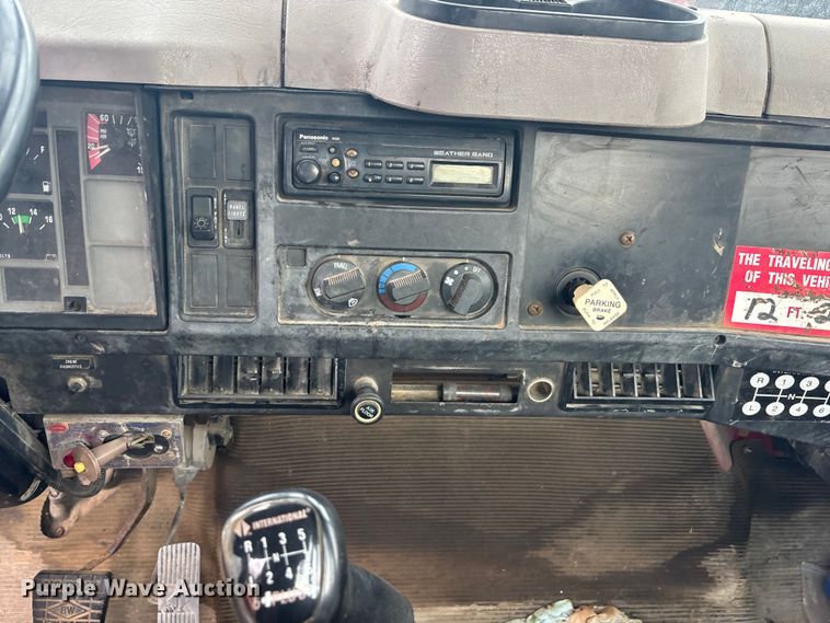 image for item OE9301 1999 International 4700 bucket truck