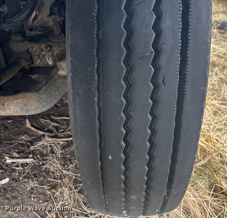 image for item OE9301 1999 International 4700 bucket truck