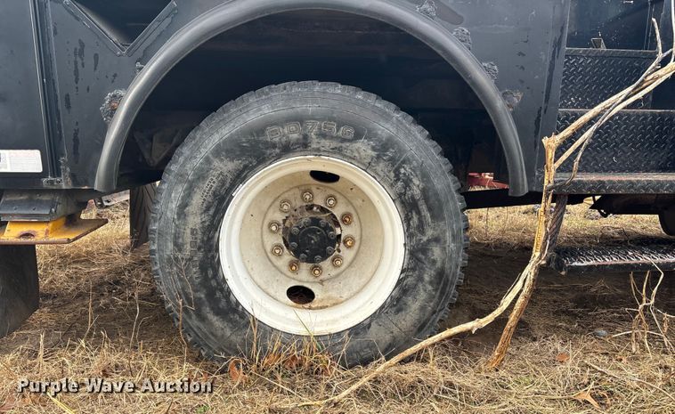 image for item OE9301 1999 International 4700 bucket truck