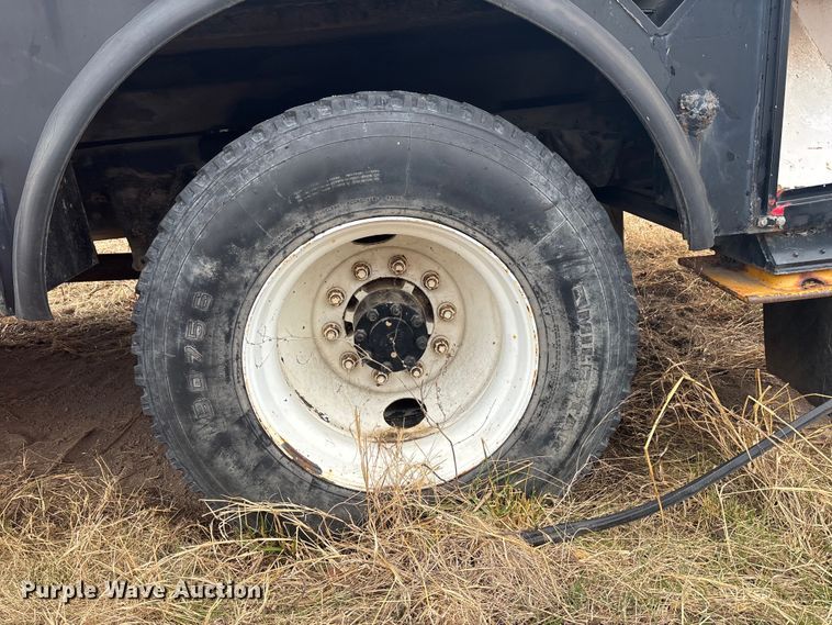 image for item OE9301 1999 International 4700 bucket truck