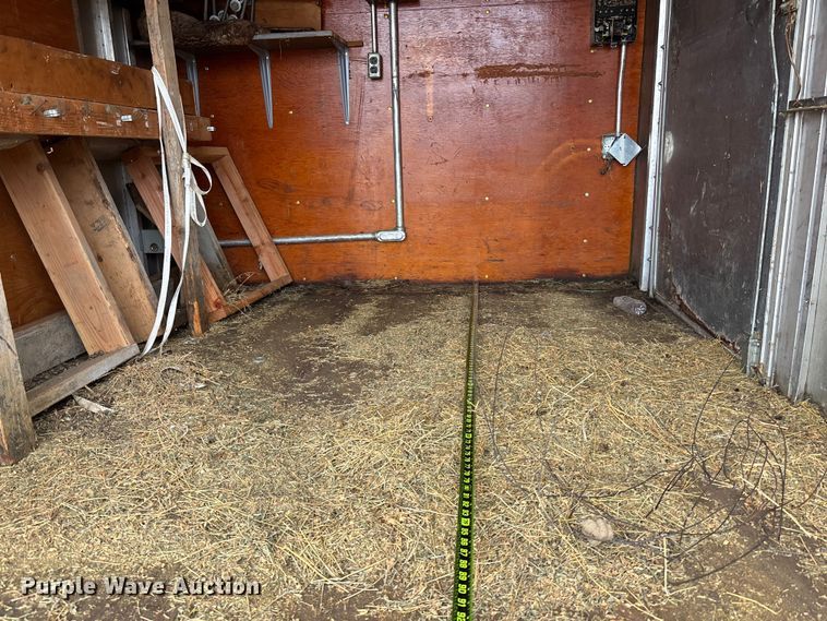 image for item OE9306 1982 Ford F350 box truck