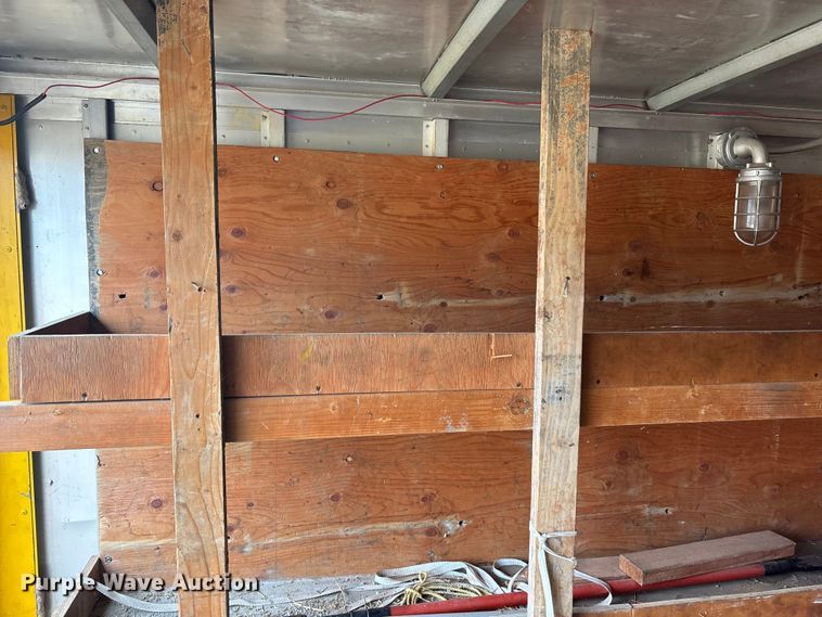 image for item OE9306 1982 Ford F350 box truck