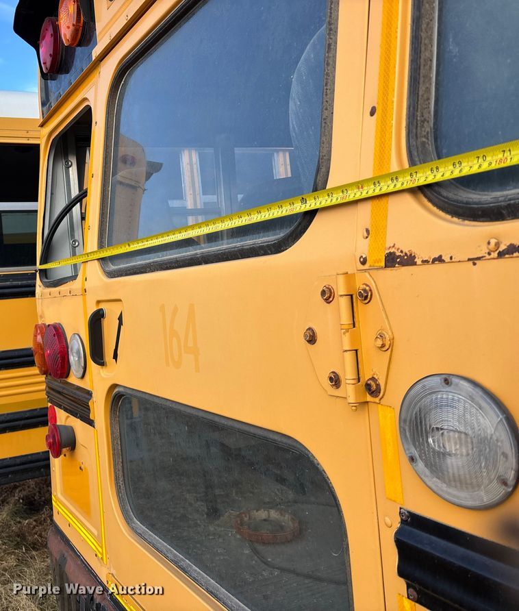 image for item OE9360 2013 Blue Bird Vision Conventional school bus