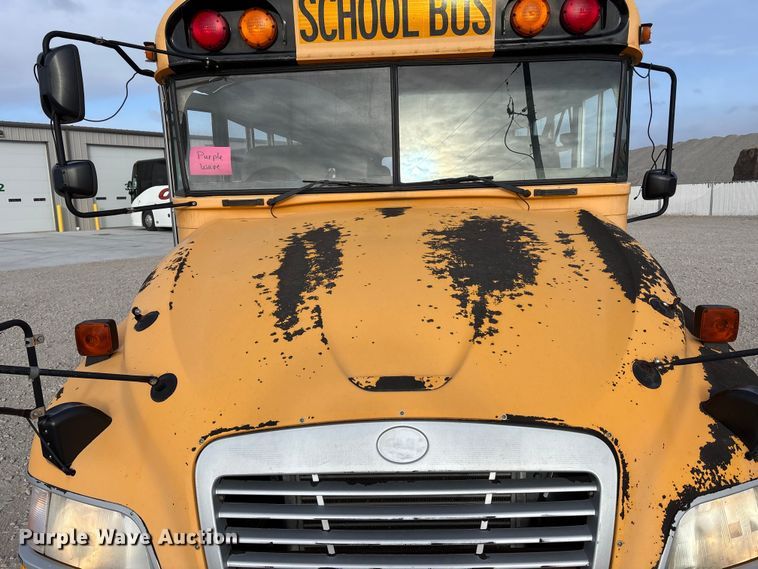 image for item OE9360 2013 Blue Bird Vision Conventional school bus