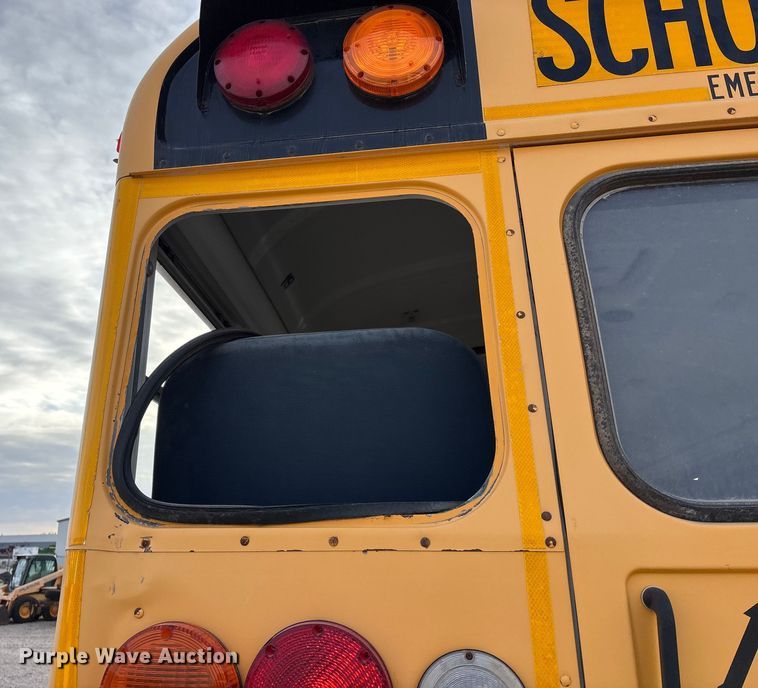 image for item OE9360 2013 Blue Bird Vision Conventional school bus