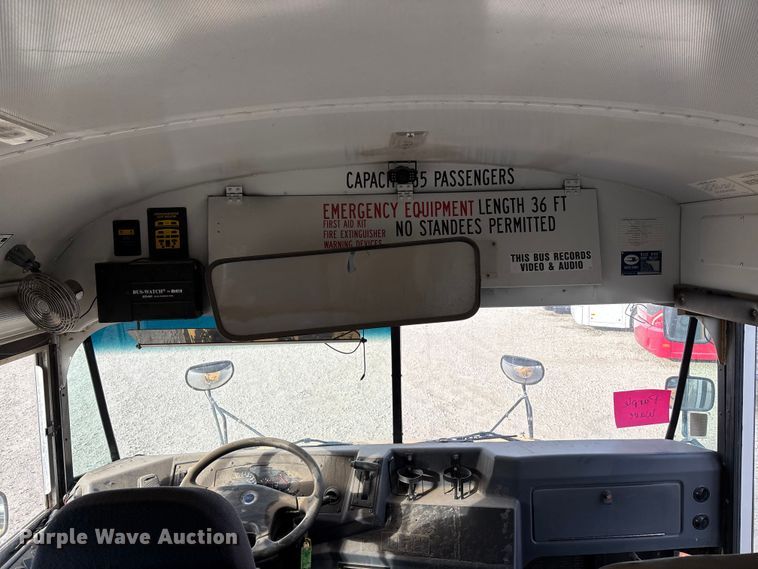 image for item OE9360 2013 Blue Bird Vision Conventional school bus