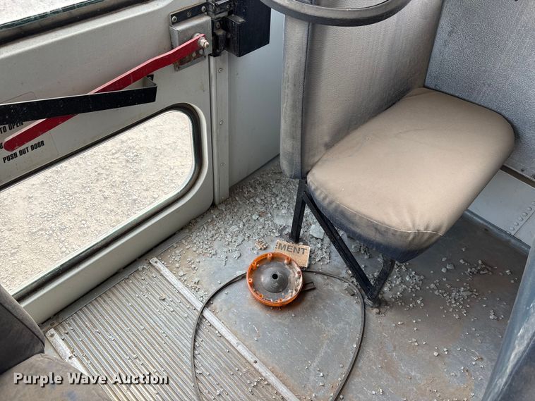 image for item OE9360 2013 Blue Bird Vision Conventional school bus