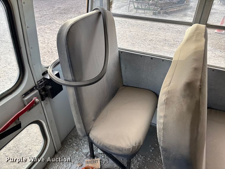 image for item OE9360 2013 Blue Bird Vision Conventional school bus