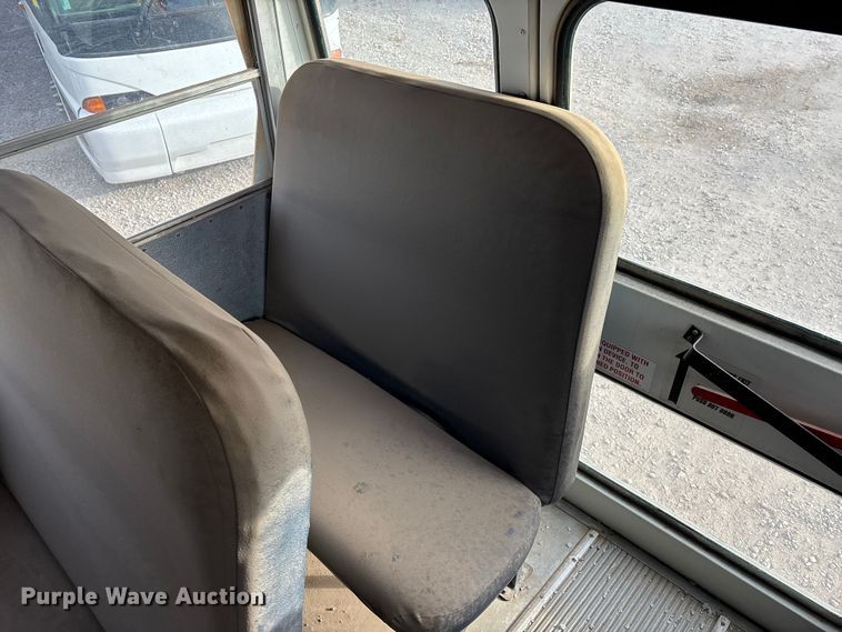 image for item OE9360 2013 Blue Bird Vision Conventional school bus