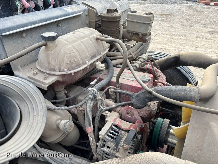 image for item OE9360 2013 Blue Bird Vision Conventional school bus