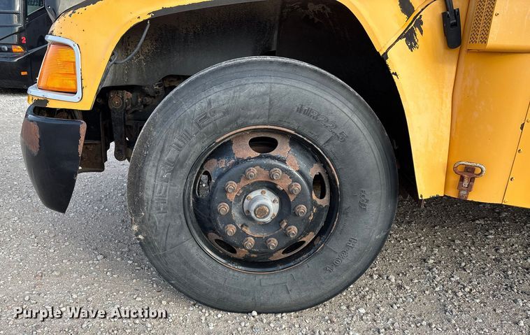 image for item OE9360 2013 Blue Bird Vision Conventional school bus