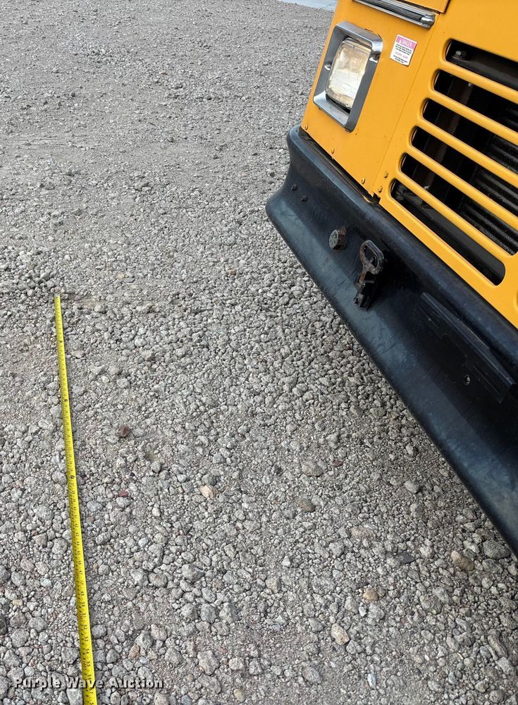 image for item OE9366 2005 Thomas Built School school bus