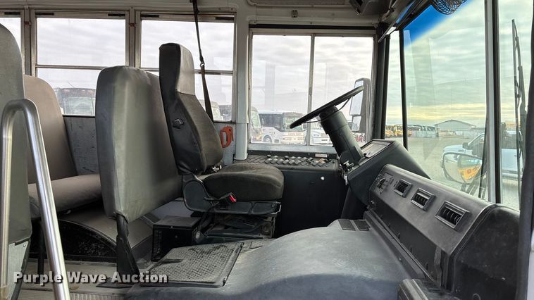 image for item OE9366 2005 Thomas Built School school bus