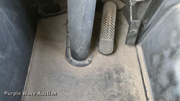 image for item OE9366 2005 Thomas Built School school bus