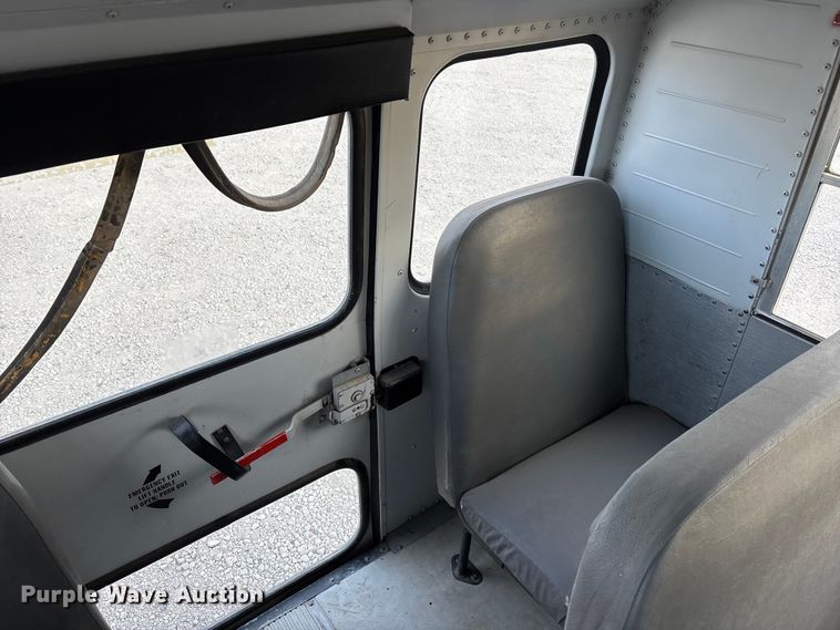 image for item OE9366 2005 Thomas Built School school bus