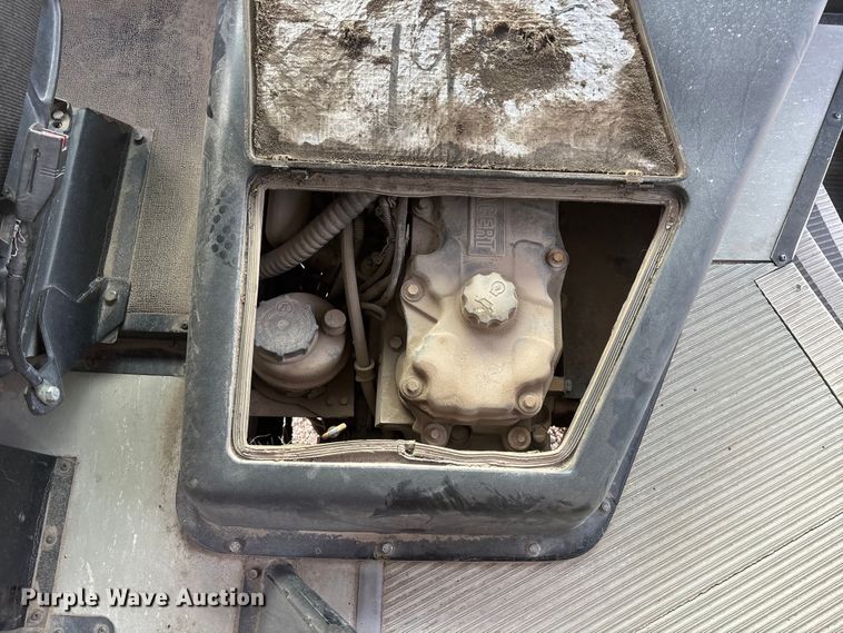 image for item OE9366 2005 Thomas Built School school bus