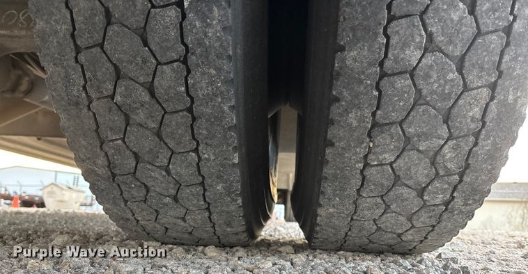 image for item OE9366 2005 Thomas Built School school bus