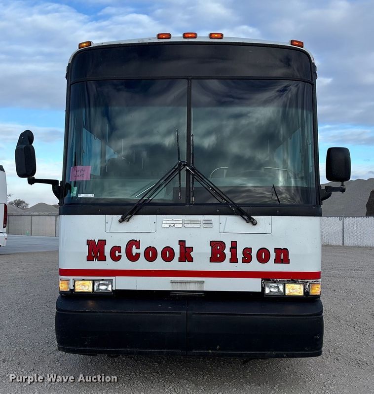 image for item OE9368 1989 Motor Coach Industries 102C3 Intercity coach bus
