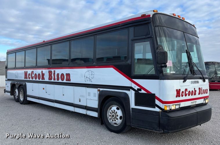 image for item OE9368 1989 Motor Coach Industries 102C3 Intercity coach bus