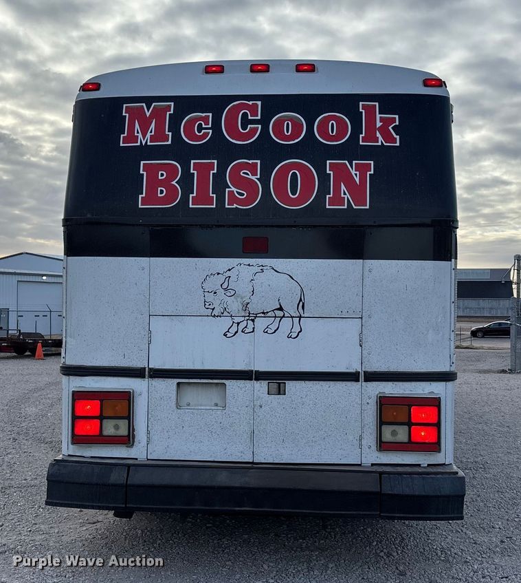 image for item OE9368 1989 Motor Coach Industries 102C3 Intercity coach bus