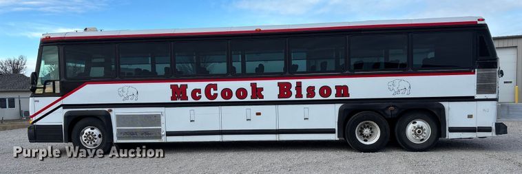 image for item OE9368 1989 Motor Coach Industries 102C3 Intercity coach bus