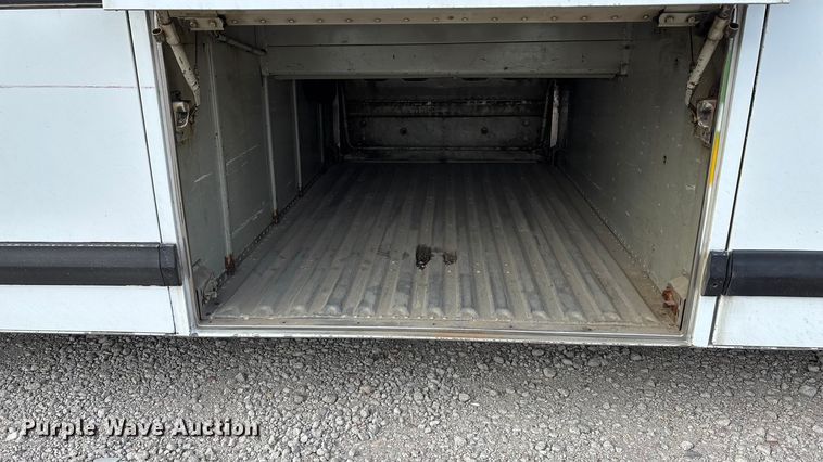 image for item OE9368 1989 Motor Coach Industries 102C3 Intercity coach bus