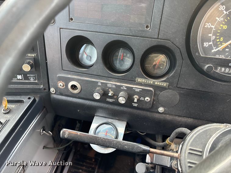 image for item OE9368 1989 Motor Coach Industries 102C3 Intercity coach bus