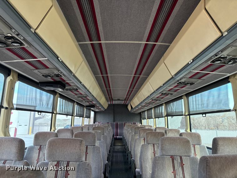 image for item OE9368 1989 Motor Coach Industries 102C3 Intercity coach bus