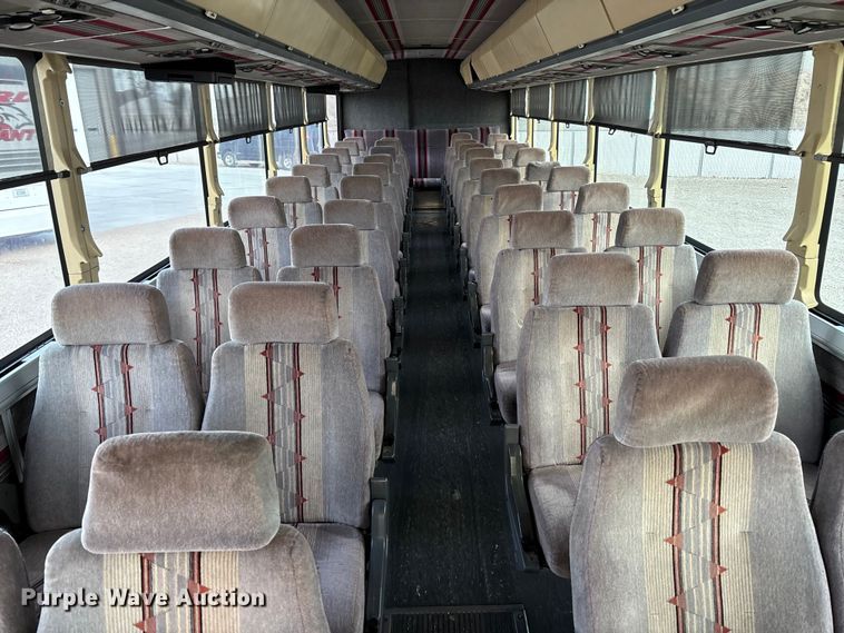image for item OE9368 1989 Motor Coach Industries 102C3 Intercity coach bus