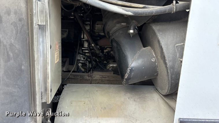 image for item OE9368 1989 Motor Coach Industries 102C3 Intercity coach bus