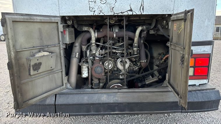 image for item OE9368 1989 Motor Coach Industries 102C3 Intercity coach bus