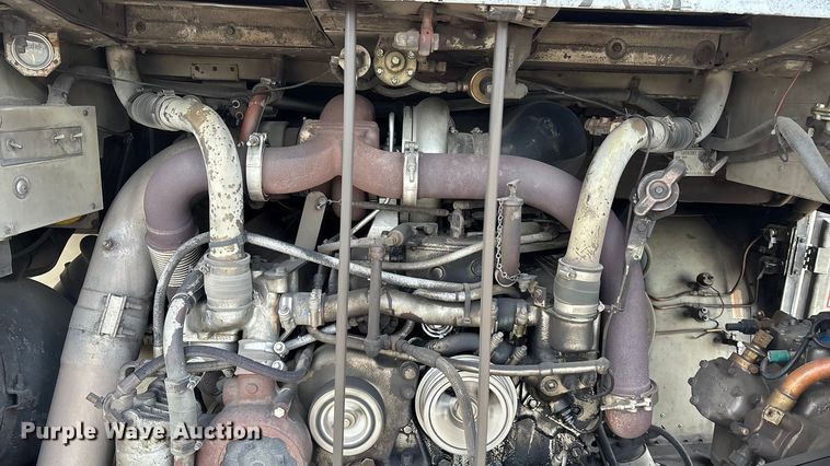 image for item OE9368 1989 Motor Coach Industries 102C3 Intercity coach bus