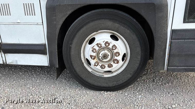 image for item OE9368 1989 Motor Coach Industries 102C3 Intercity coach bus