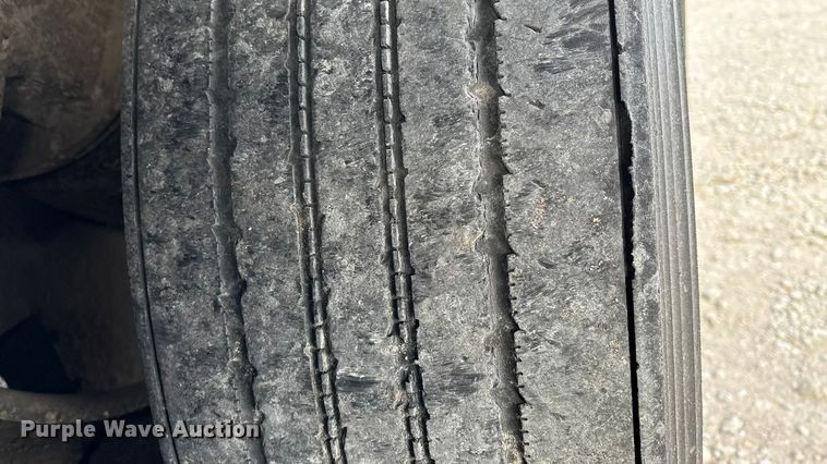 image for item OE9368 1989 Motor Coach Industries 102C3 Intercity coach bus