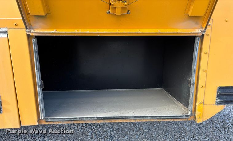 image for item OE9369 2007 Blue Bird All American school bus