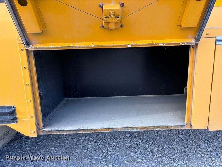 image for item OE9369 2007 Blue Bird All American school bus