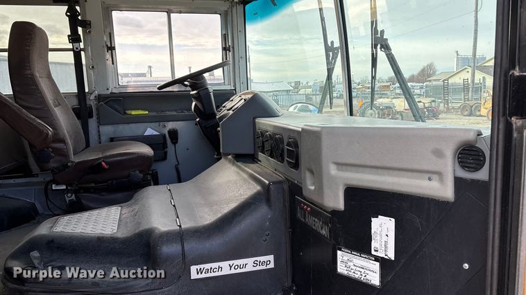 image for item OE9369 2007 Blue Bird All American school bus