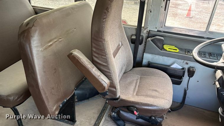 image for item OE9369 2007 Blue Bird All American school bus