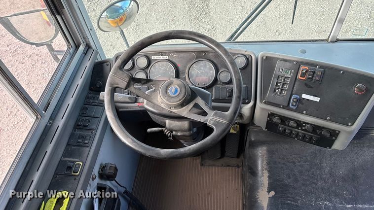 image for item OE9369 2007 Blue Bird All American school bus