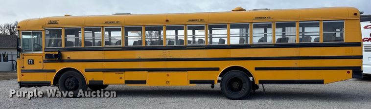 image for item OE9370 2005 Thomas Built school bus