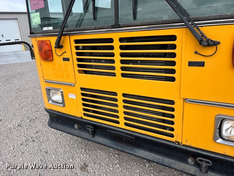 image for item OE9370 2005 Thomas Built school bus