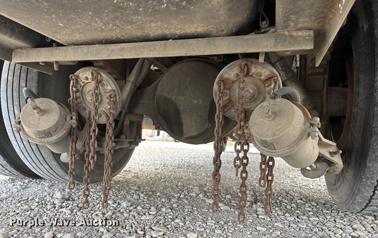 image for item OE9370 2005 Thomas Built school bus