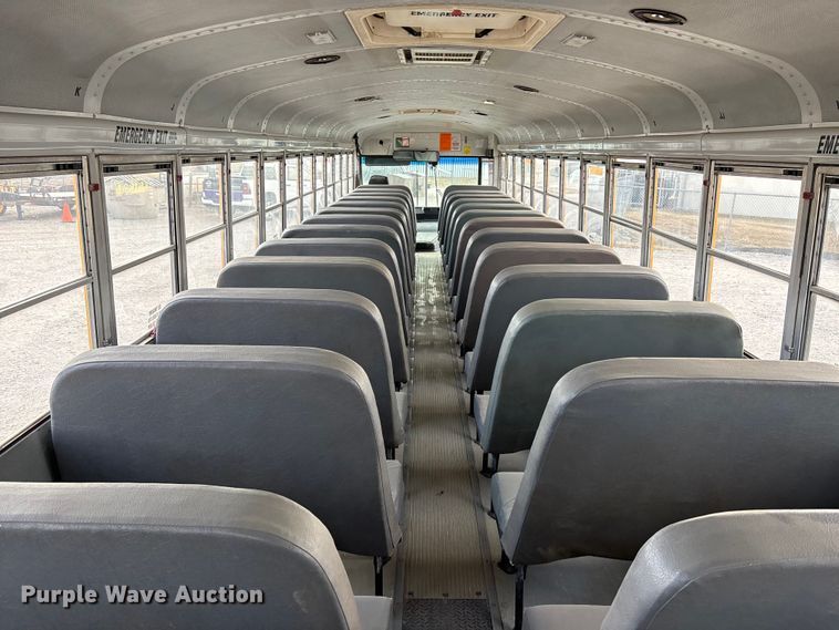 image for item OE9370 2005 Thomas Built school bus