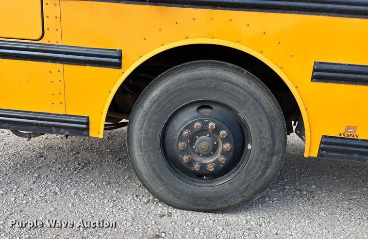 image for item OE9370 2005 Thomas Built school bus